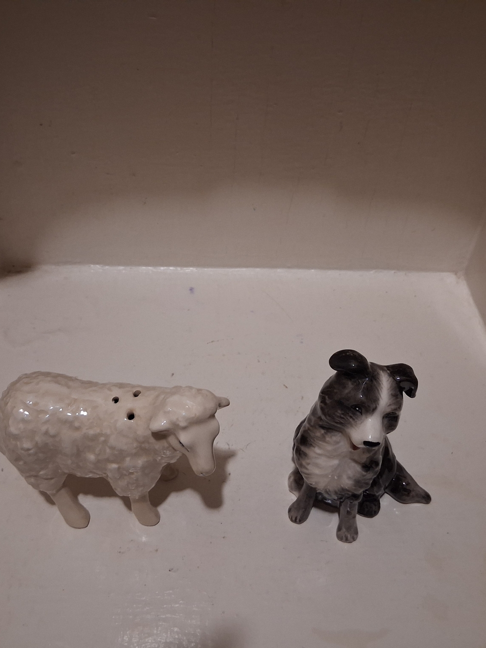 Vintage Sheep & Border Collie Salt & Pepper Shakers